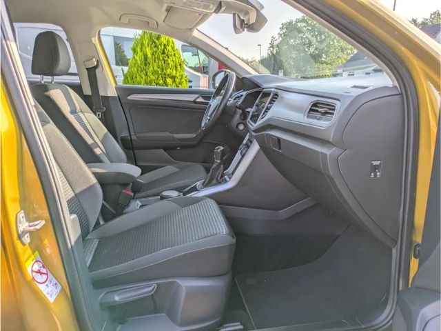 Volkswagen T-Roc Active Navi LED ACC SHZ Temp El. Heckklappe Apple