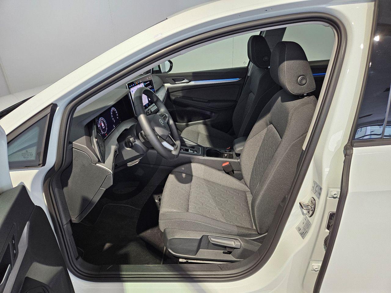 Volkswagen Golf 1.5 eTSI DSG Life