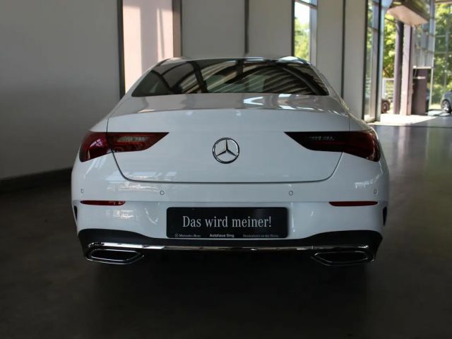 Mercedes-Benz CLA 200 AMG Line Coupé Premium