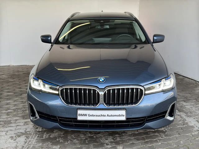 BMW 530 530e Luxury Line Touring