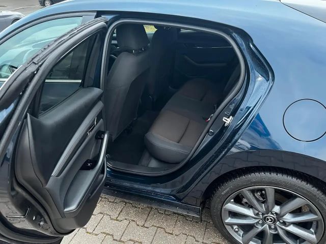 Mazda 3 Benzin 140 PS 6AG Centre-Line Design-P Navi