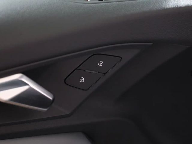 Audi A3 30 TFSI Sedan