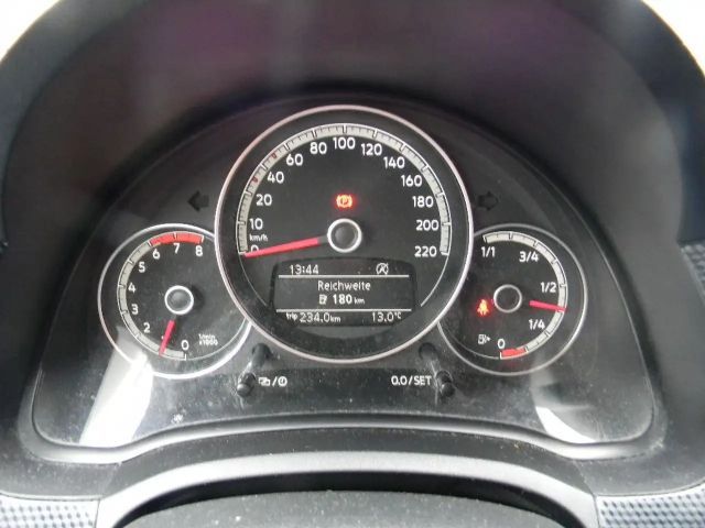 Volkswagen up! Move Move up!