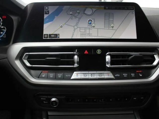 BMW 330 330e Advantage pakket Touring