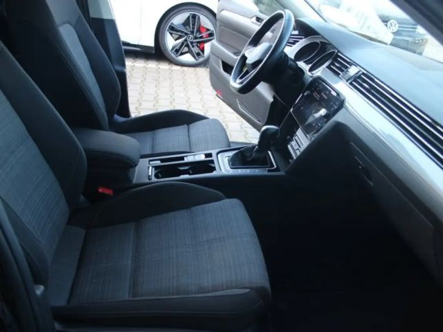 Volkswagen Passat 2.0 TDI Business DSG Variant