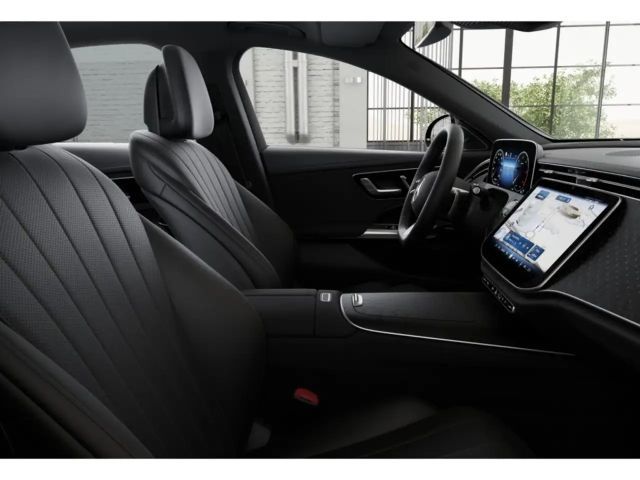 Mercedes-Benz E 220 AMG Line E 220 d Sedan