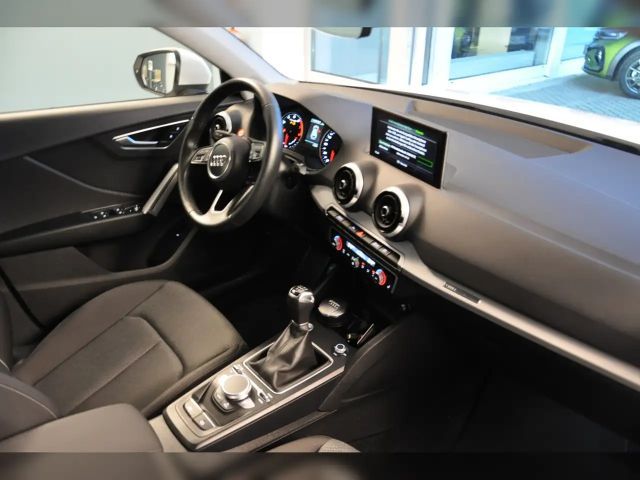 Audi Q2 30 TFSI S-Line