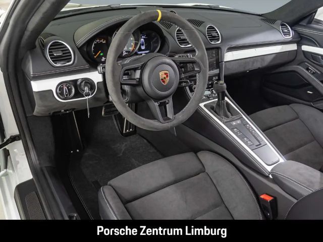 Porsche Cayman 718 RS