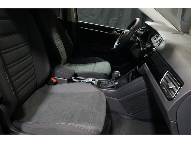 Volkswagen Touran 1.5 TSI Highline Style