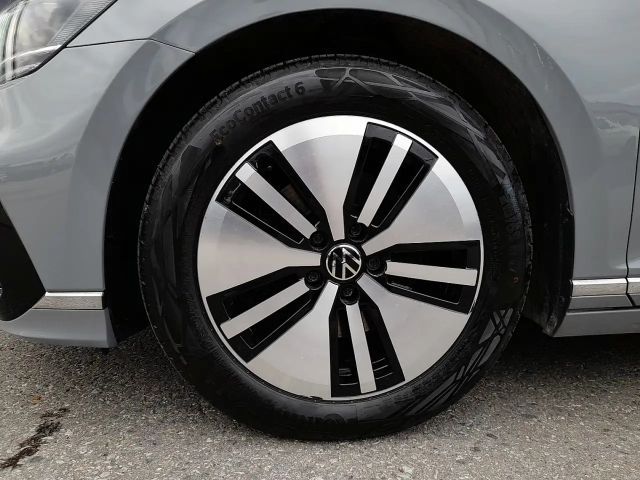 Volkswagen Passat DSG GTE Variant