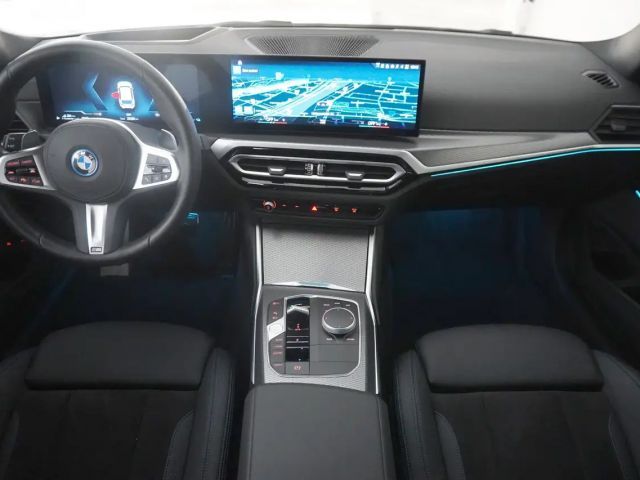 BMW 330 330e xDrive