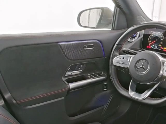 Mercedes-Benz EQA 300 4MATIC