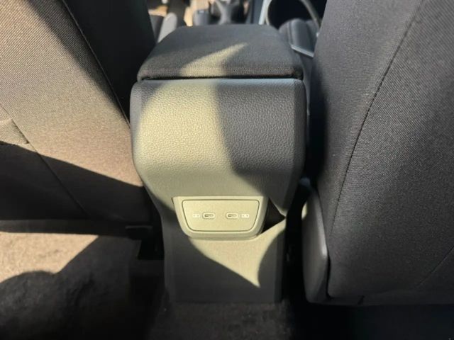 Volkswagen Taigo 1.0 TSI DSG Life