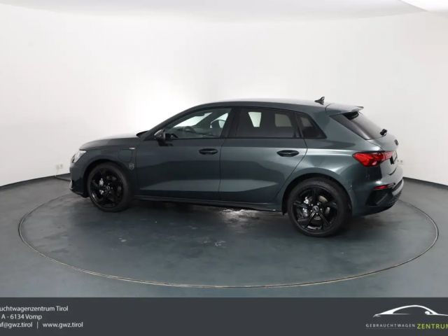 Audi A3 Hybride S-Line Sedan