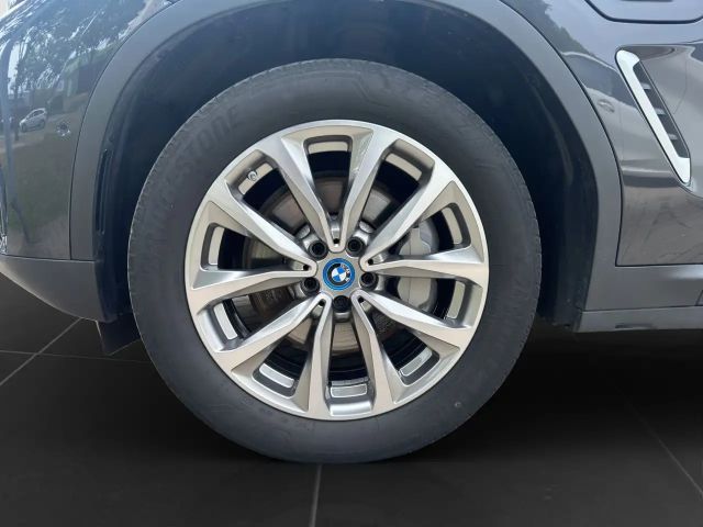 BMW X3 xDrive30e