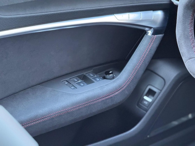 Audi A6 e-tron Avant Performance Quattro