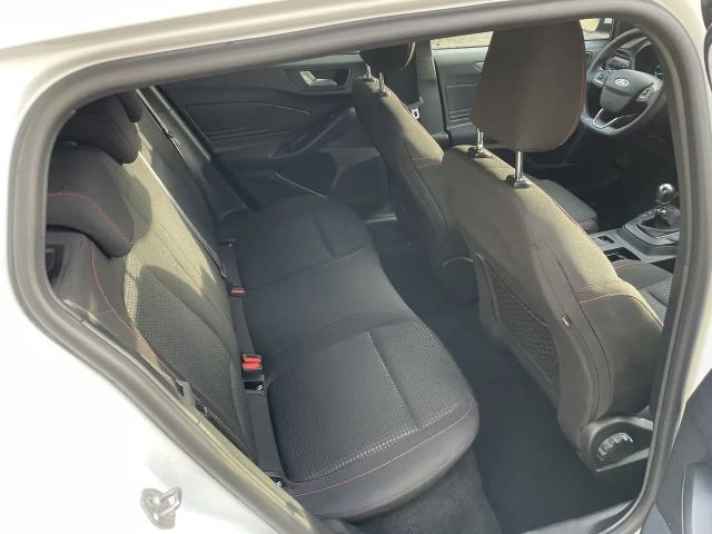 Ford Focus ST Line Style Wagon