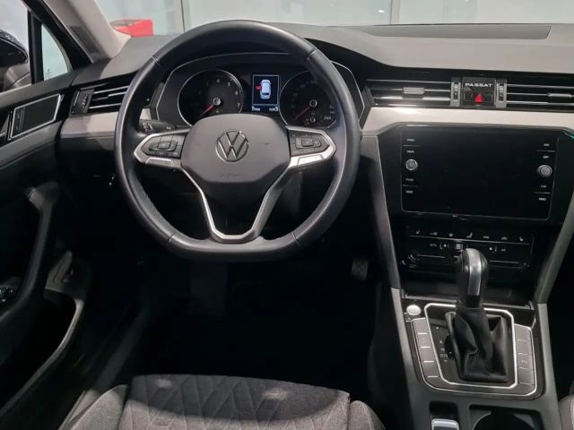 Volkswagen Passat 1.5 TSI Business DSG Variant