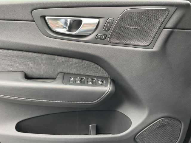 Volvo XC60 Business Dark Plus