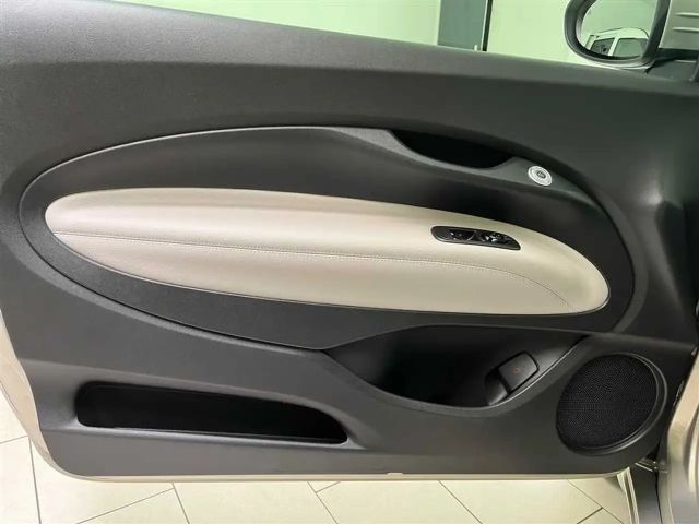 Fiat 500e 118PS "Giorgio Armani" Leder Navi