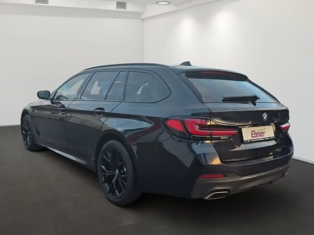 BMW 530 530d M-Sport Touring xDrive