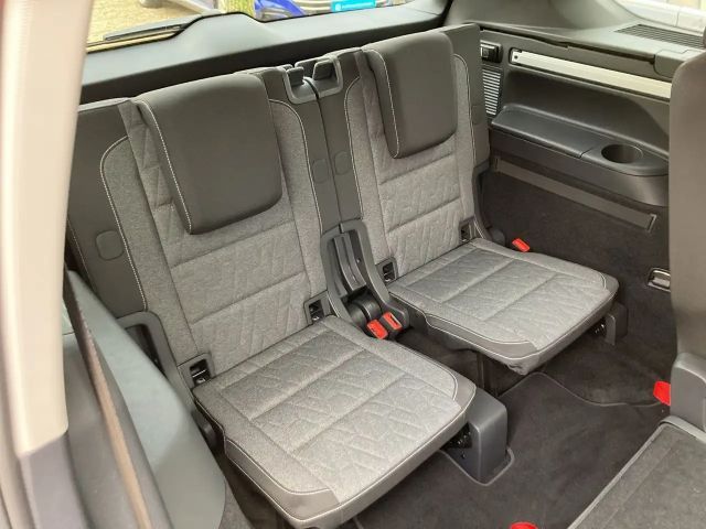 Volkswagen Touran 1.5 TSI DSG Move