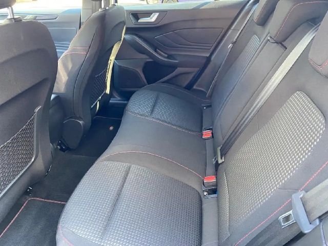 Ford Focus ST Line Wagon