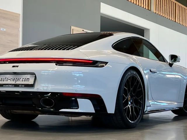Porsche 911 4S Carrera Coupé