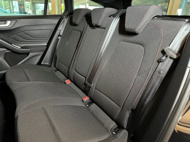 Ford Focus ST Line Wagon