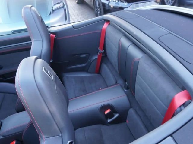 Porsche 911 Cabriolet Carrera GTS