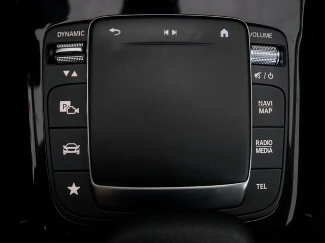 Mercedes-Benz A 180 / NAVI / RÜCKFAHRKAMERA / SITZHEIZUNG