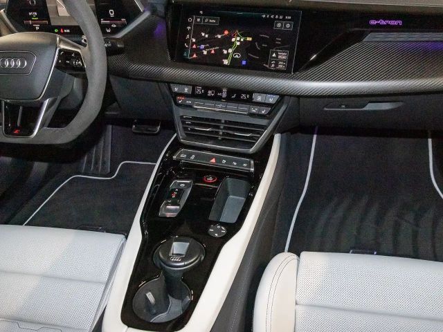 Audi RS e-tron GT ice race edition 1/99 Keramik Laser