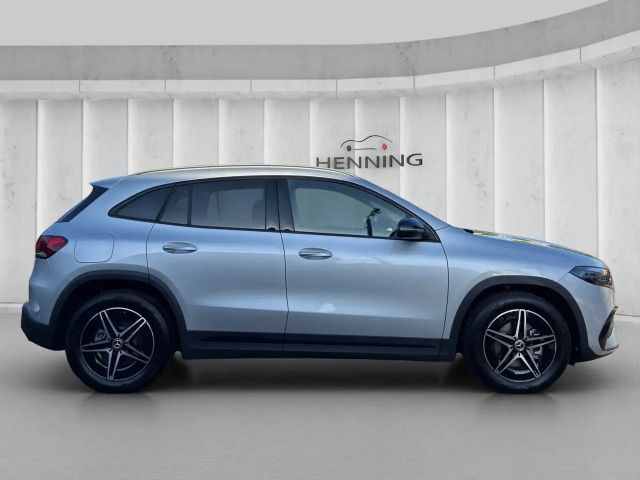 Mercedes-Benz EQA 300 4MATIC AMG Line