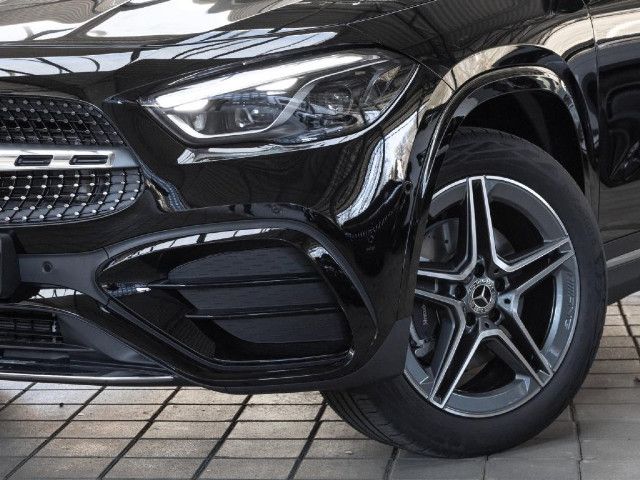 Mercedes-Benz GLA 180 AMG Line