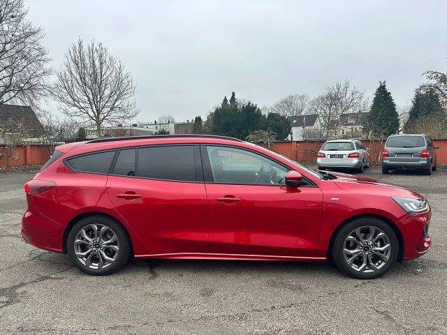 Ford Focus ST Line