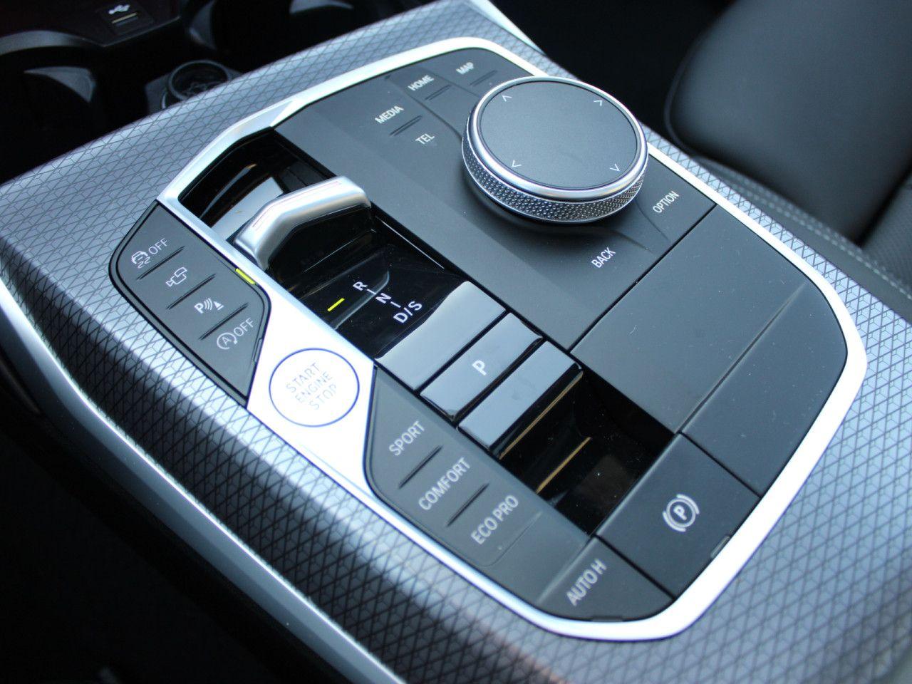 BMW 320 320i M-Sport Touring