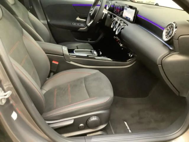 Mercedes-Benz A 200 AMG Line