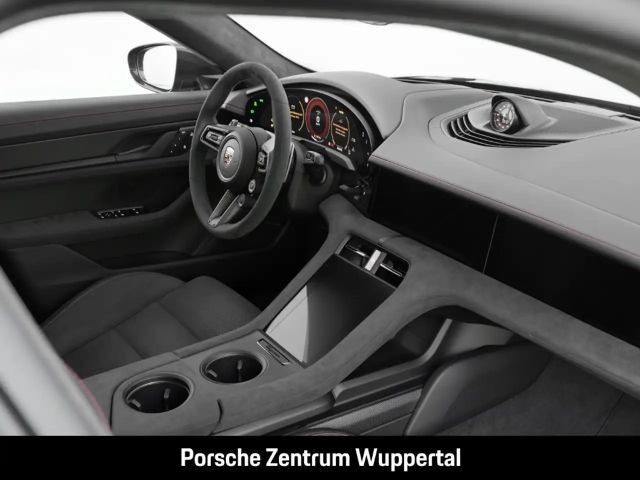 Porsche Taycan GTS Sport Turismo