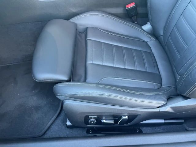 BMW 218 218i Coupé M-Sport