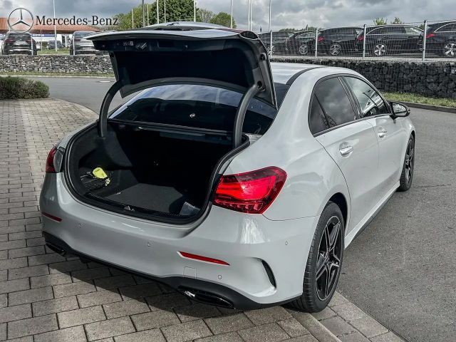 Mercedes-Benz A 200 AMG Line
