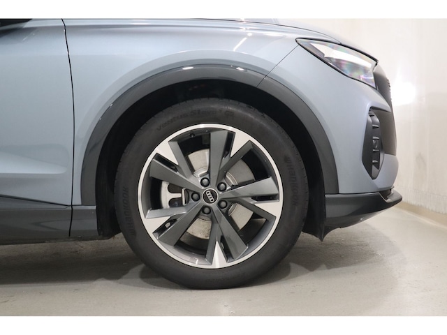 Audi Q4 e-tron SUV 45 e-tron Audi Q4 e-tron