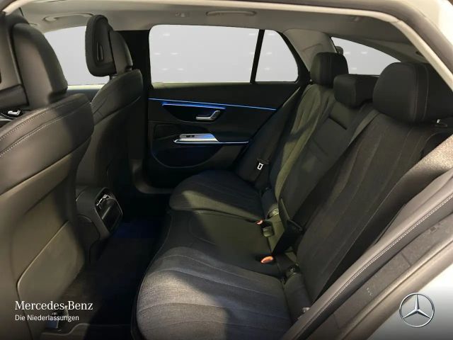 Mercedes-Benz E 200 AVANTGARDE Estate