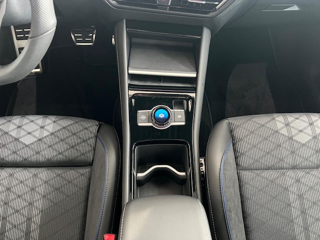 Volkswagen Tayron Tayron 2.0TDI R-Line DSG AHK Pano Standh 4M