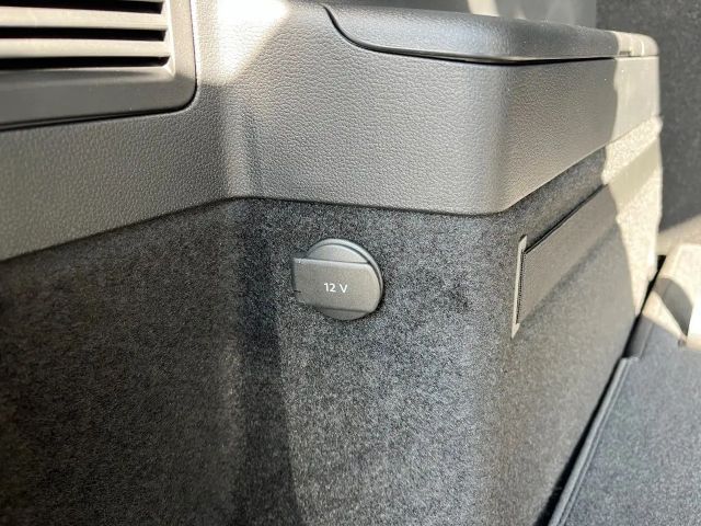 Volkswagen Touran 1.5 TSI DSG R-Line