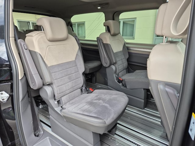 Volkswagen Multivan 2.0 TDI DSG Lang Style