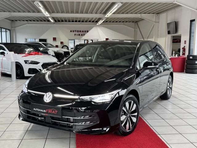 Volkswagen Golf 1.5 eTSI Golf VIII