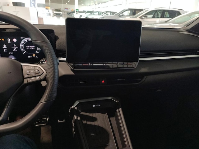 Volkswagen T-Roc 1.5 eTSI DSG R-Line