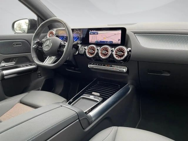 Mercedes-Benz EQA 300 4MATIC Advanced