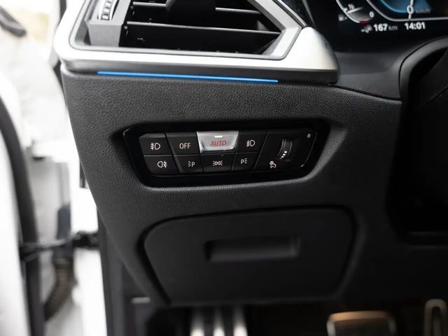 BMW 330 330e M-Sport Sedan xDrive