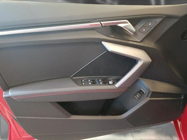 Audi A3 35 TFSI S-Line Sedan Sportback